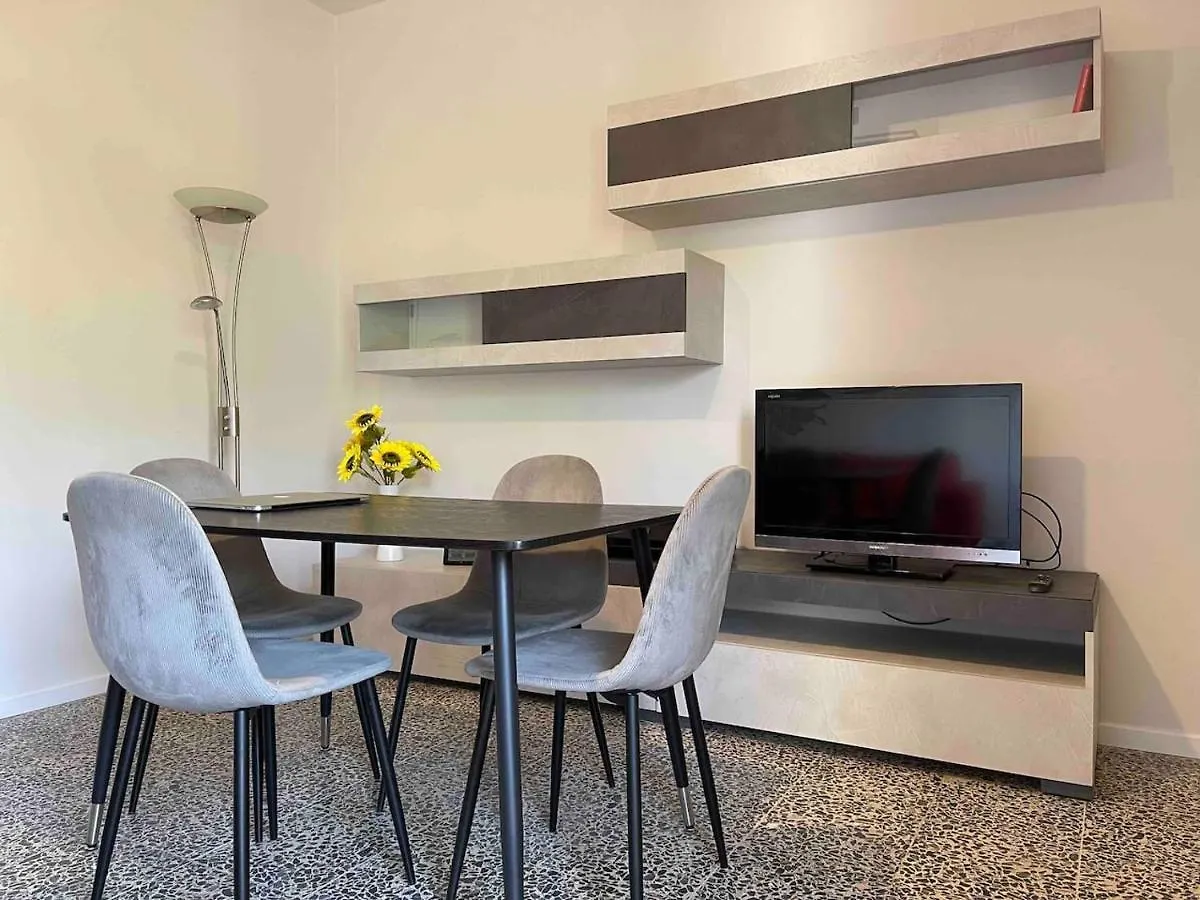 Appartamento Lotus Home Eleganza E Accoglienza A Mantova